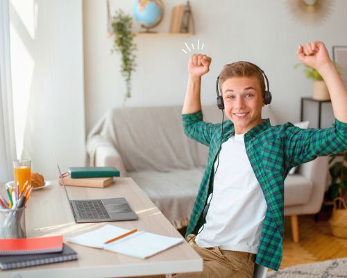 pruefungsvorbereitung-foto-2 1:1 Online Begleitung | Nomy School